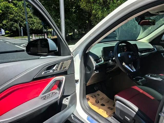 BMW X1 2023 sDrive25Li X Design Suit interior photo 12 BMW X1 2023 sDrive25Li X Design Suit interior photo 12