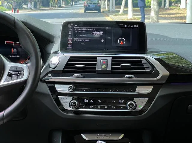 BMW X3 2021 xDrive25i M Conjunto deportivo interior foto 15
