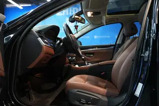 BMW 5 Series 2017 520Li Elegant style exterior photo 5