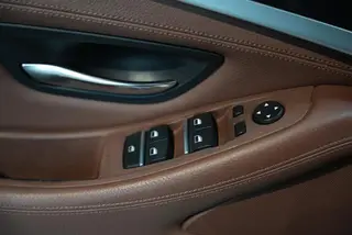 BMW 5 Series 2017 520Li Elegant style exterior photo 7