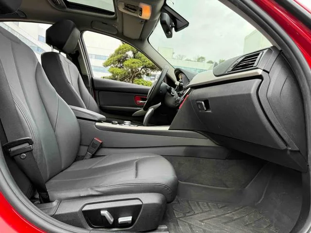 BMW 3 Series 2016 320i Fashionable exterior photo 6 BMW 3 Series 2016 320i Fashionable exterior photo 6