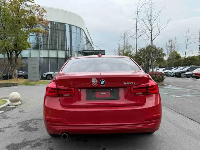 BMW 3 Series 2016 320i Fashionable interior photo 12 BMW 3 Series 2016 320i Fashionable interior photo 12