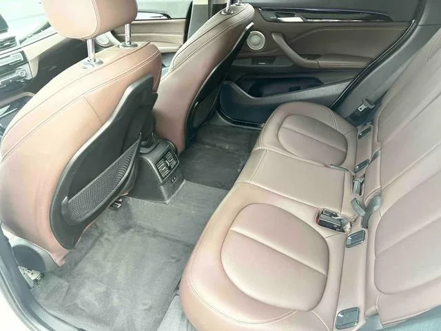 BMW X1 2021 sDrive20Li Премиум-класса экстерьер фото 5