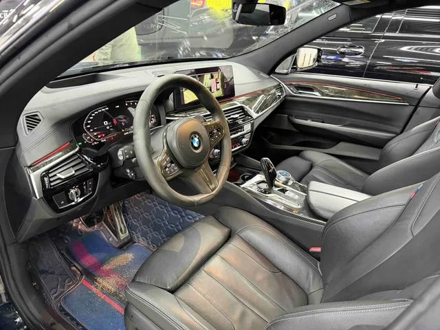 BMW 6 Series GT 2020 630i M Conjunto deportivo exterior foto 3 BMW 6 Series GT 2020 630i M Conjunto deportivo exterior foto 3