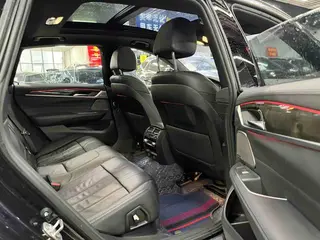 BMW 6 Series GT 2020 630i M Conjunto deportivo interior foto 11 BMW 6 Series GT 2020 630i M Conjunto deportivo interior foto 11