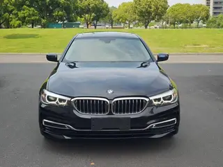 BMW 5 Series 2019 Restyling 530Li xDrive Luxury Set exterior photo 2 BMW 5 Series 2019 Restyling 530Li xDrive Luxury Set exterior photo 2