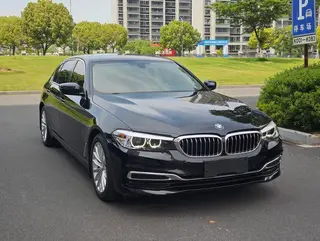 BMW 5 Series 2019 Restyling 530Li xDrive Luxury Set exterior photo 3 BMW 5 Series 2019 Restyling 530Li xDrive Luxury Set exterior photo 3