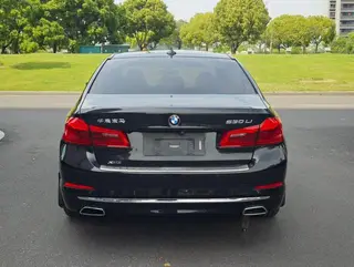 BMW 5 Series 2019 Restyling 530Li xDrive Luxury Set exterior photo 5 BMW 5 Series 2019 Restyling 530Li xDrive Luxury Set exterior photo 5
