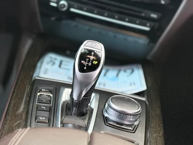 BMW X5 2017 xDrive35i Leading Type interior photo 14