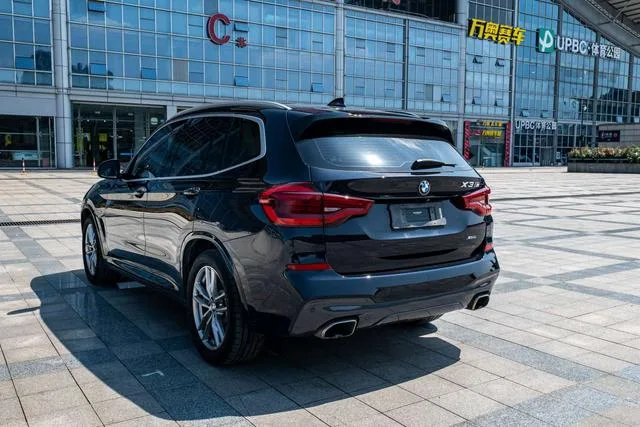 BMW X3 2020 xDrive25i M Sports suit interior photo 9 BMW X3 2020 xDrive25i M Sports suit interior photo 9