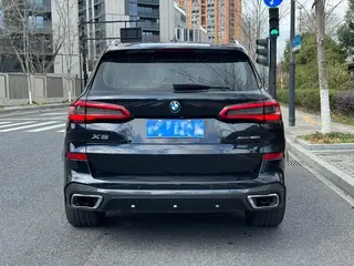 BMW X5 2019 xDrive40i Tipo de lujo M Conjunto deportivo interior foto 9