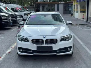 BMW 5 Series 2014 520Li Elegant style exterior photo 2