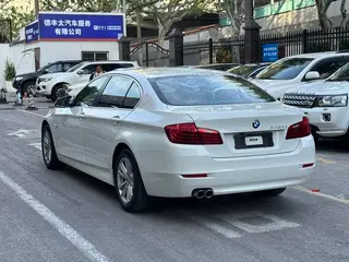 BMW 5 Series 2014 520Li Elegant style exterior photo 3