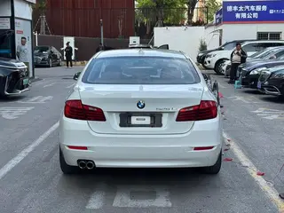 BMW 5 Series 2014 520Li Elegant style exterior photo 4