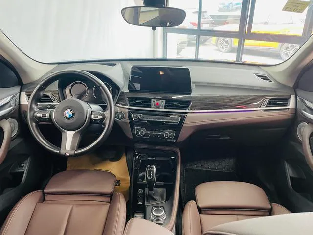 BMW X1 2021 xDrive25Li Tipo de lujo exterior foto 7