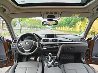 BMW 3 Series 2017 320Li Fashionable interior photo 6