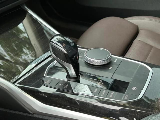 BMW 3 Series 2020 325Li M Sports suit exterior photo 10 BMW 3 Series 2020 325Li M Sports suit exterior photo 10