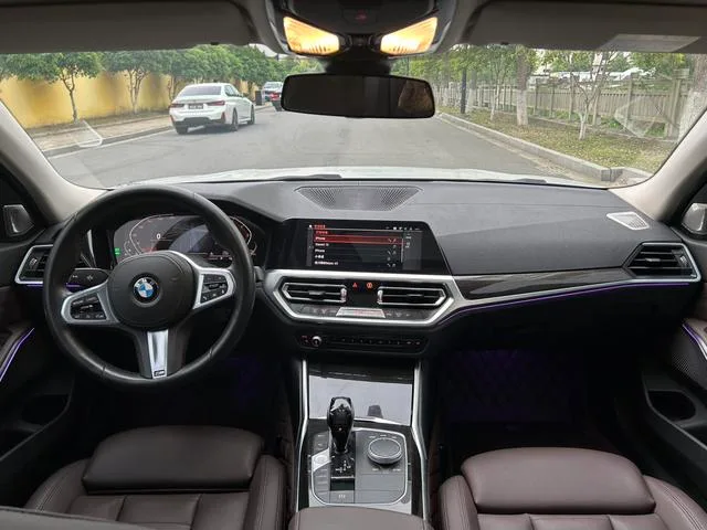 BMW 3 Series 2020 325Li M Sports suit interior photo 13 BMW 3 Series 2020 325Li M Sports suit interior photo 13