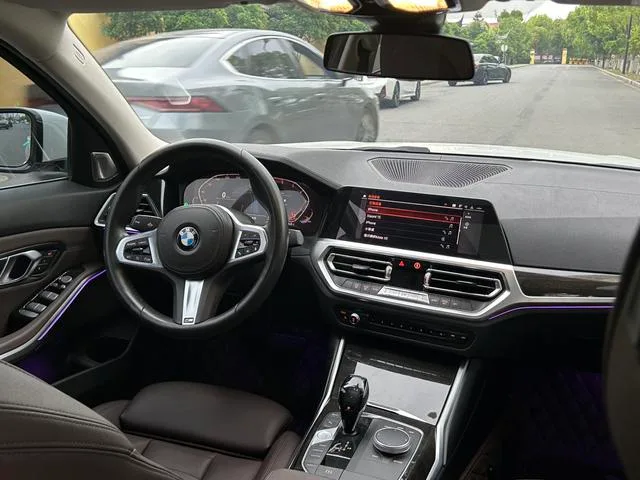 BMW 3 Series 2020 325Li M Sports suit interior photo 14 BMW 3 Series 2020 325Li M Sports suit interior photo 14