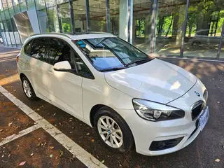 BMW 2 Series Touring 2016 218i Estilo de moda interior foto 11