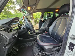 BMW 2 Series Touring 2016 218i Estilo de moda interior foto 19