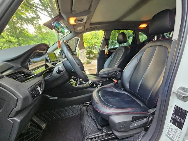 BMW 2 Series Touring 2016 218i Estilo de moda interior foto 19