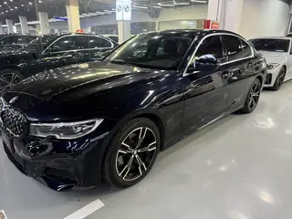 BMW 3 Series 2022 325i M Спортивный костюм