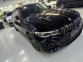 BMW 3 Series 2022 325i M Sports suit exterior photo 3