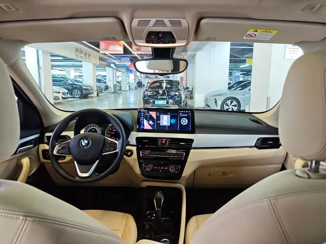 BMW X1 2019 sDrive20Li Leading Type interior photo 20