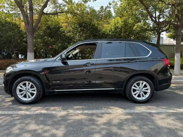 BMW X5 2015 xDrive35i China Edición limitada exterior foto 3