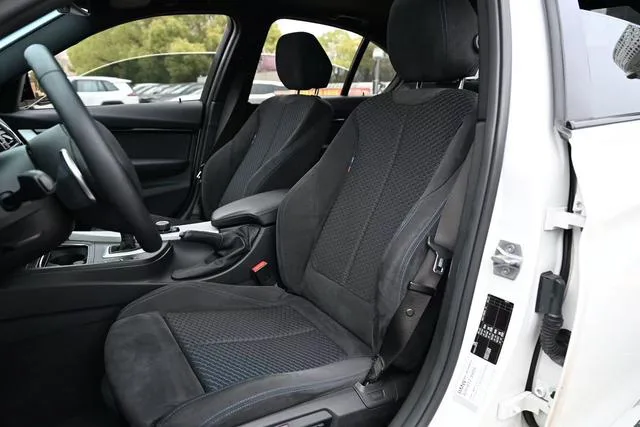 BMW 3 Series 2017 320i M Sporty exterior photo 6