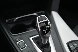 BMW 3 Series 2017 320i M Sporty interior photo 13