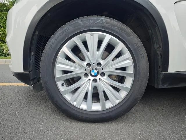 BMW X5 2014 xDrive35i Leading Type interior photo 19