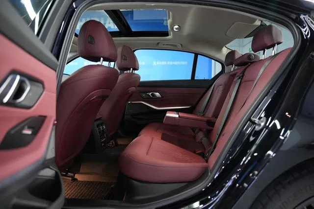 BMW 3 Series 2023 325Li M Sports Night Suit exterior photo 5