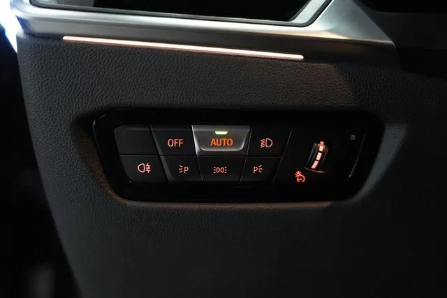BMW 3 Series 2023 325Li M Sports Night Suit exterior photo 10