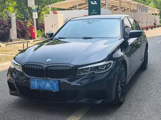 BMW 3 Series 2020 330i M Sports Night Suit