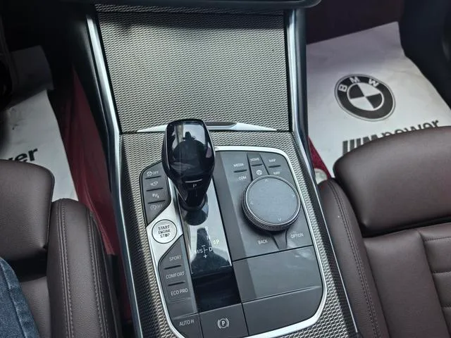 BMW 3 Series 2020 330i M Set de nuit de sport intérieur photo 10