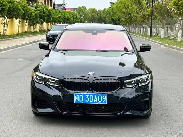 BMW 3 Series 2021 325Li M Sports Night Suit exterior photo 2