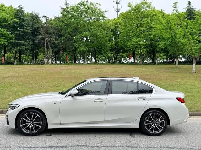 BMW 3 Series 2021 325Li M Ensemble de sport intérieur photo 11