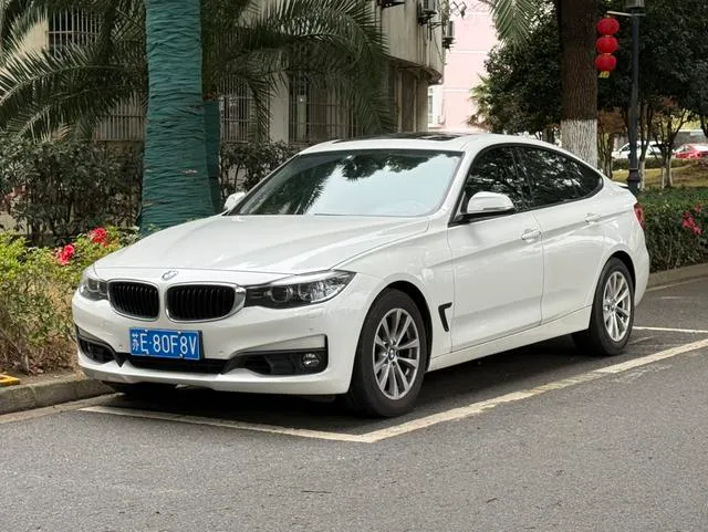 BMW 3 Series GT 2017 320i Fashionable exterior photo 1 BMW 3 Series GT 2017 320i Fashionable exterior photo 1