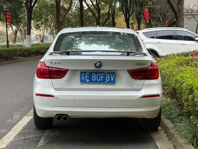 BMW 3 Series GT 2017 320i Fashionable exterior photo 5 BMW 3 Series GT 2017 320i Fashionable exterior photo 5