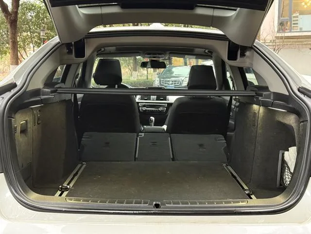BMW 3 Series GT 2017 320i Fashionable exterior photo 8 BMW 3 Series GT 2017 320i Fashionable exterior photo 8