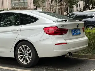 BMW 3 Series GT 2017 320i Fashionable interior photo 12 BMW 3 Series GT 2017 320i Fashionable interior photo 12