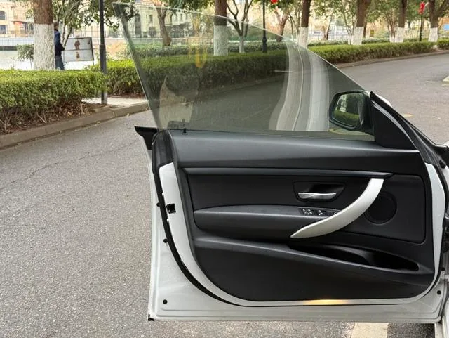 BMW 3 Series GT 2017 320i Fashionable interior photo 16 BMW 3 Series GT 2017 320i Fashionable interior photo 16