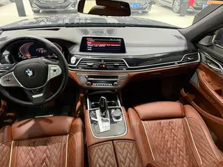 BMW 7 Series 2019 Restyling 740Li xDrive Administrative Luxury Set exterior photo 7