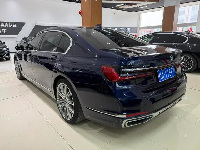 BMW 7 Series 2019 Restyling 740Li xDrive Administrative Luxury Set interior photo 8