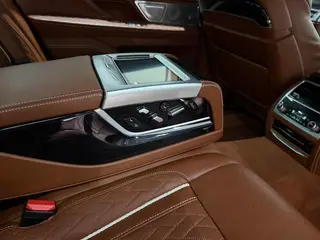 BMW 7 Series 2019 Restyling 740Li xDrive Administrative Luxury Set interior photo 13