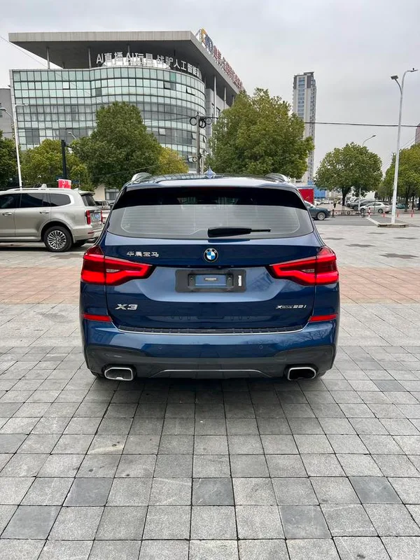 BMW X3 2019 xDrive28i M Sports suit interior photo 16