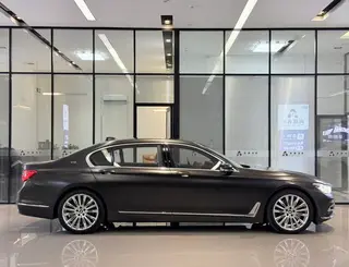 BMW 7 Series 2017 M760Li xDrive Excellente édition extravagante intérieur photo 18
