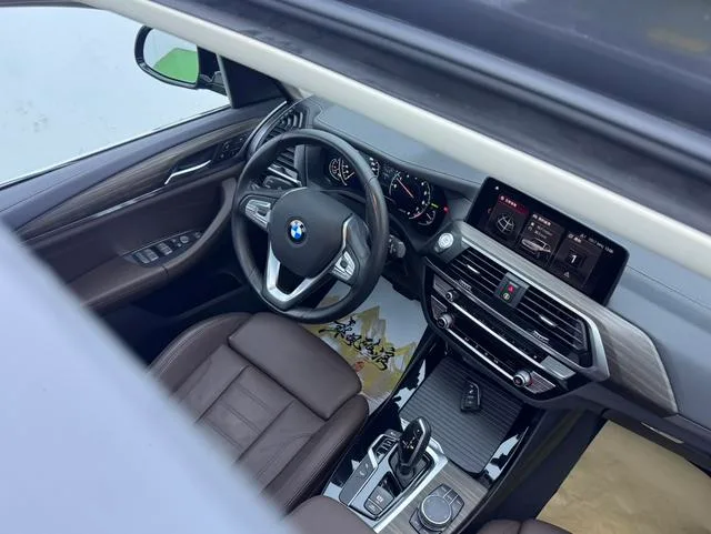 BMW X3 2018 xDrive28i Luxury Set China V exterior photo 8